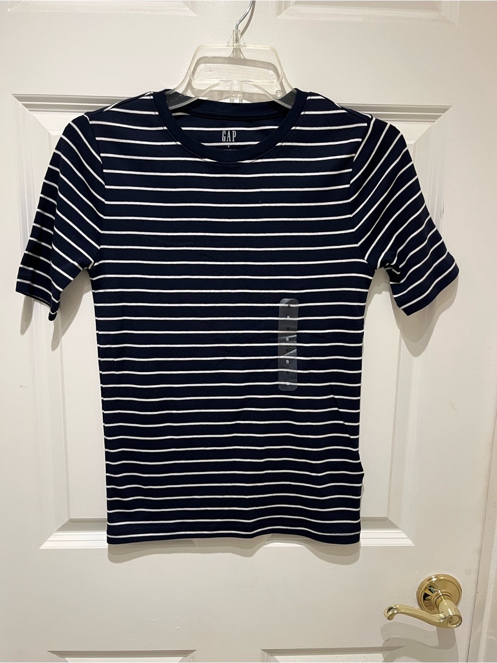 NWT GAP Modern Favorite Tee Crewneck in Navy & White Stripes size Small